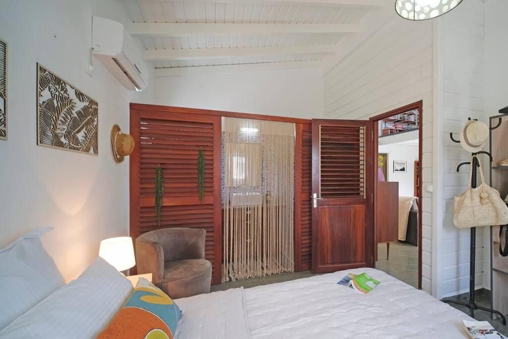 Villa Creole Pour 6 Avec Piscine
